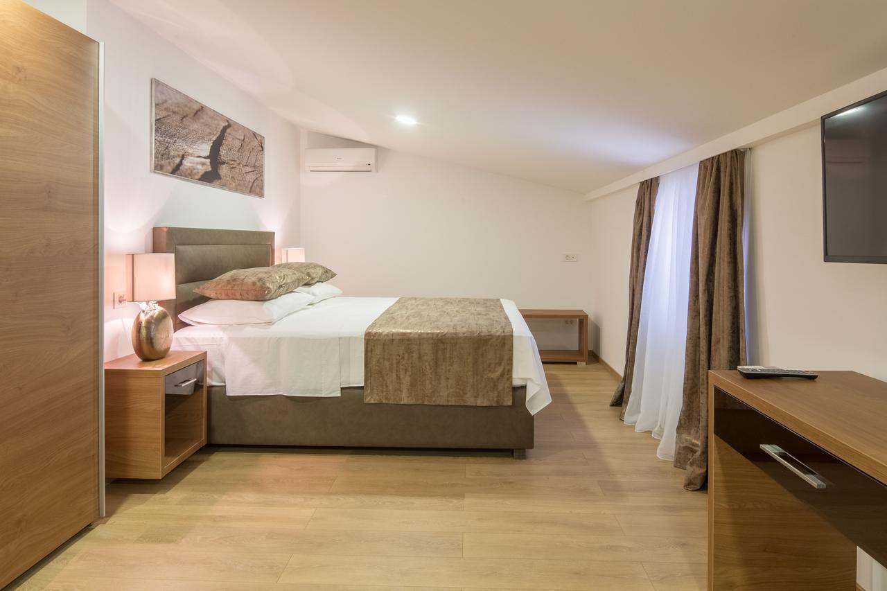 Villa Mandalinic أوميس المظهر الخارجي الصورة